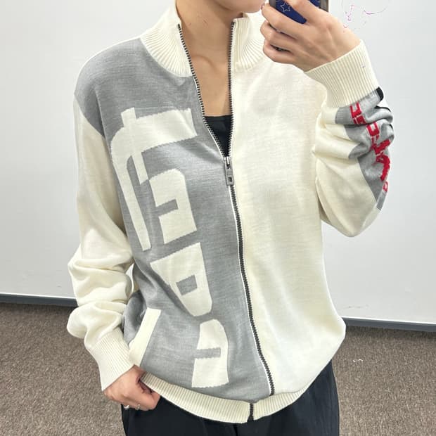 FUBU 후부 사이드 레터링 아이보리 니트집업 