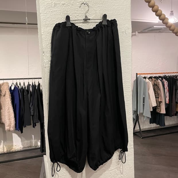 요지야마모토 사루엘 벌룬팬츠