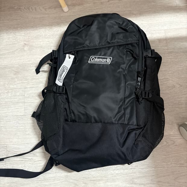 콜맨 워커 33L 아웃도어 여행 백팩 블랙