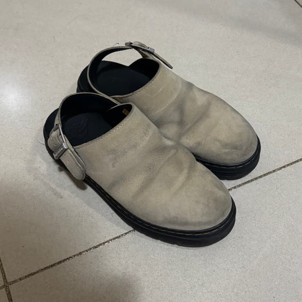 닥터마틴 브루클린 뮬 EU41 (260)