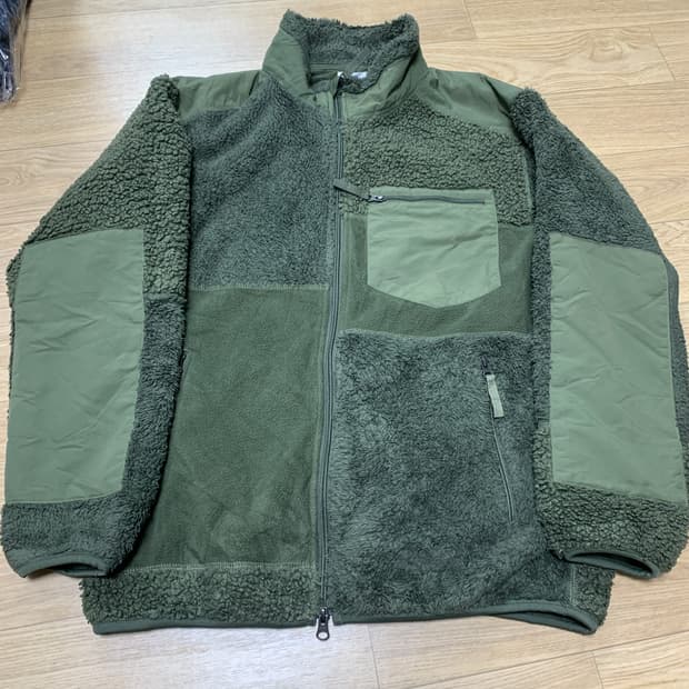 L)엔지니어드가먼츠 x 유니클로 후리스