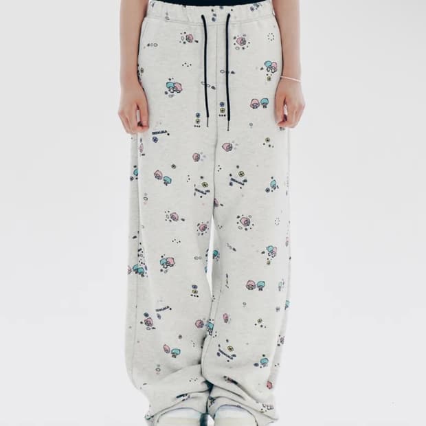 유희 리틀 트윈 스타 레이어드 그래픽 패턴 팬츠 오트밀 색상