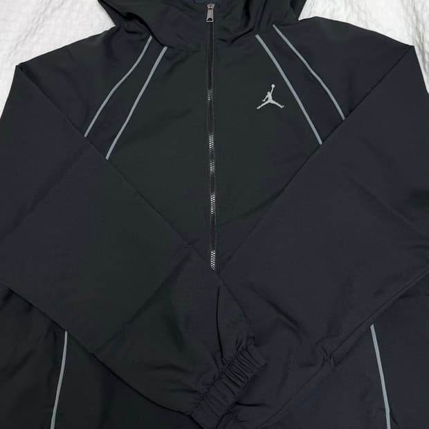 (새상품) 나이키 조던 우먼스 우븐 라인드 자켓 M