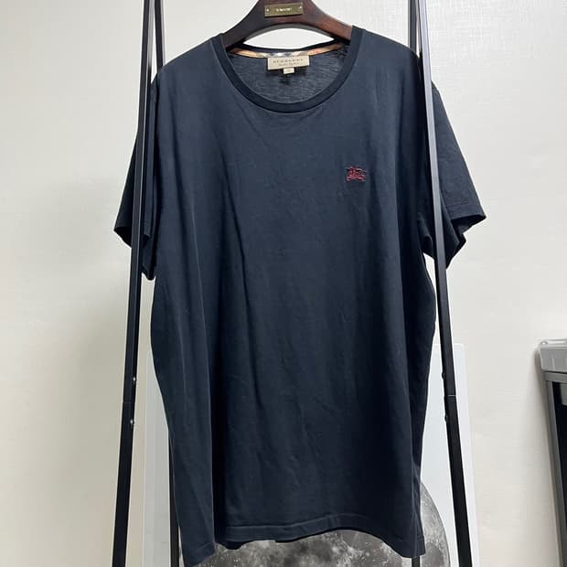 정품 XL) 버버리 아카이브 자수 반팔 티셔츠 100~105