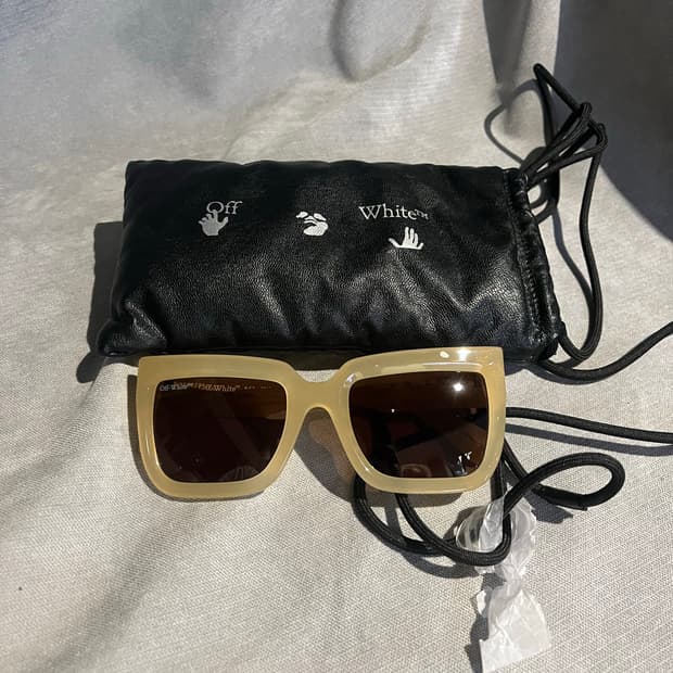 오프화이트 선글라스