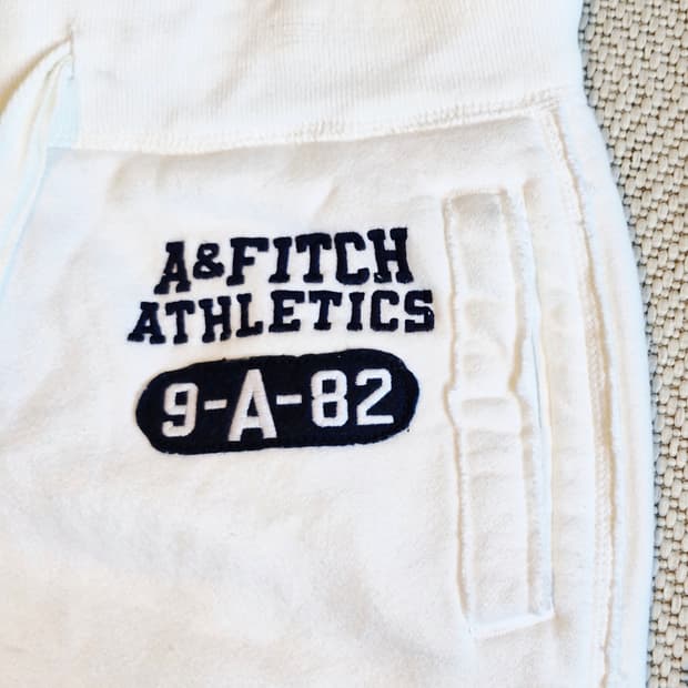 아베크롬비 클래식 스웻팬츠 새상품