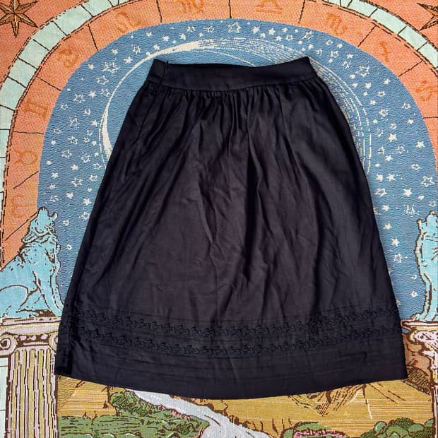 Shilla 블랙 린넨 블렌드 레이스 트리밍 스커트