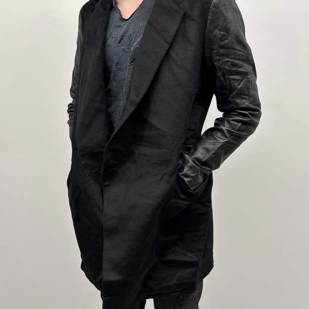 송지오 레더 슬리브 블레이저