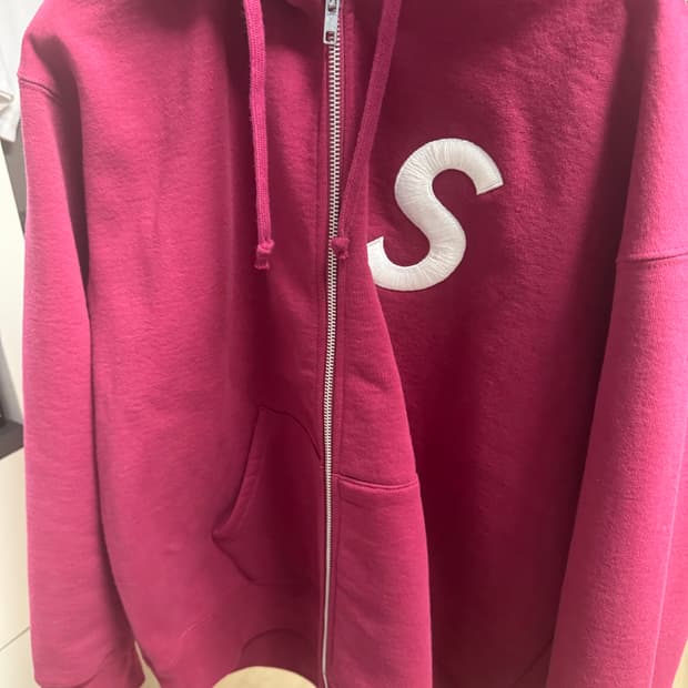 슈프림S로고 후드집업 라즈베리
