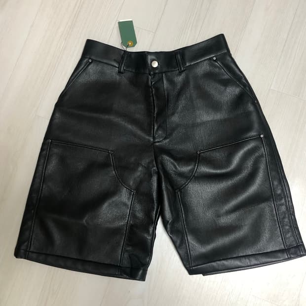 레더 더블니 반바지