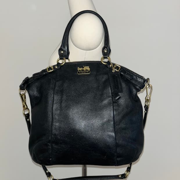 📦Coach All Black shoulder bag