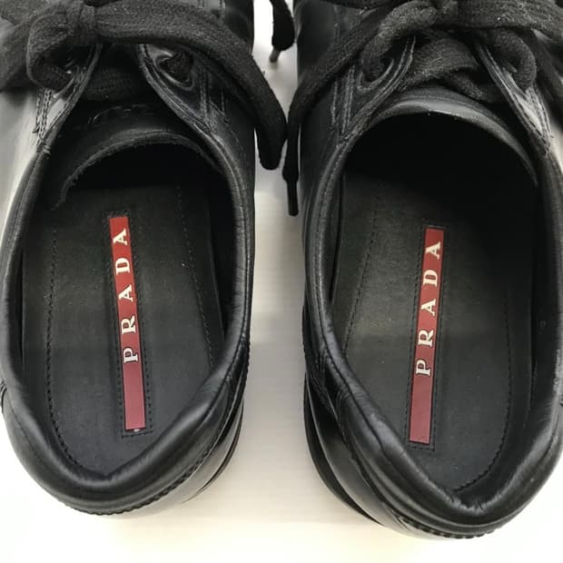 프라다 스포츠 레더 스니커즈