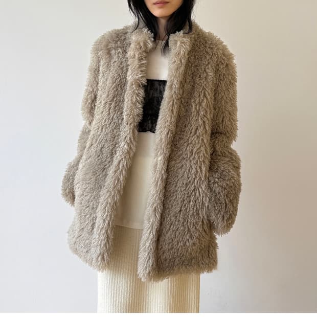 Letter 레터 다이앤 코트 Diane shearling coat