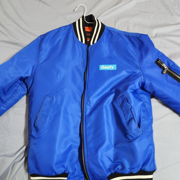 디즈니 구피 블루 봄버 자켓