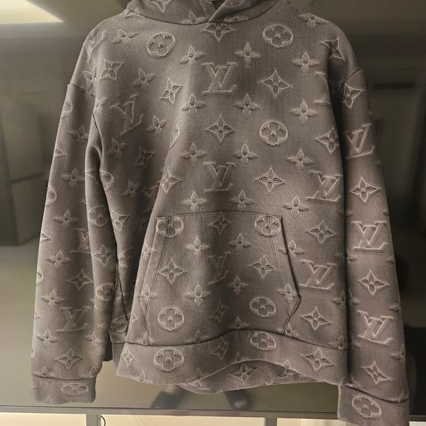 루이비통 2054 한정판 정품 멀티 후드  XXL 105못구함 크롬하츠