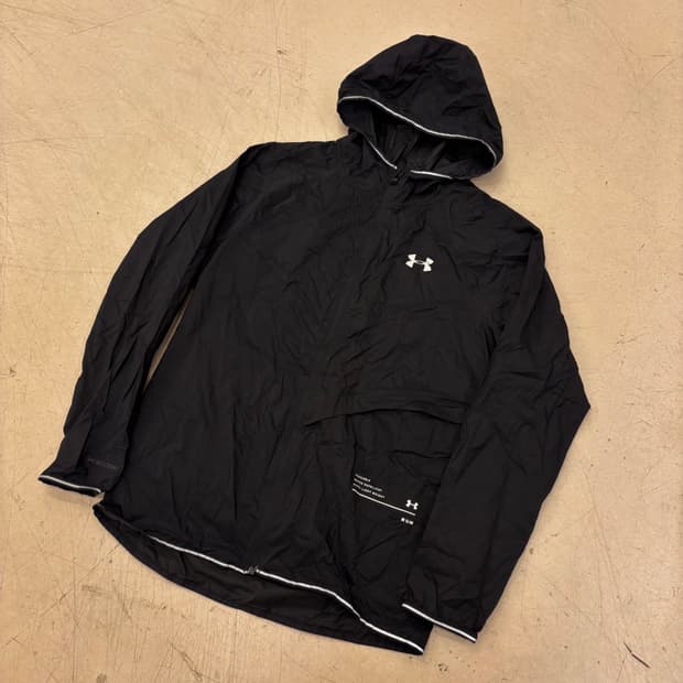 언더아머 스몰로고 블랙 바람막이
