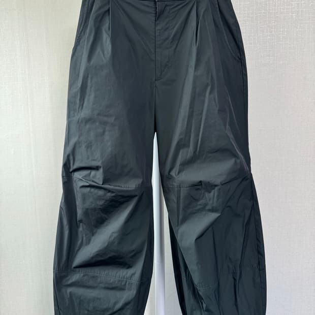 해칭룸 볼륨팬츠 다크그린(2)