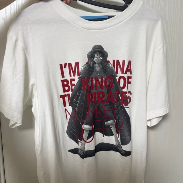 유니클로 원피스 콜라보 티셔츠 판매 일본 유니클로