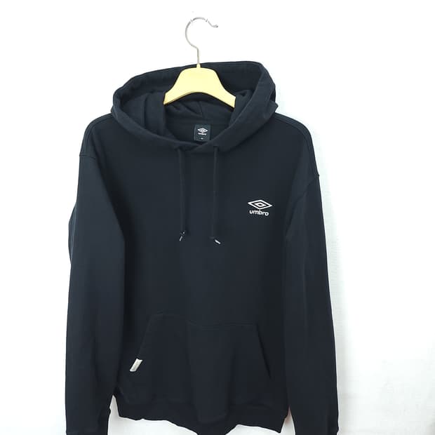 엄브로 후드티 블랙 100 L (100-105)