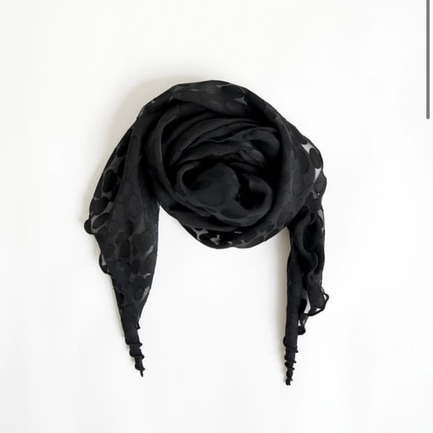 요석 도트 스카프 yosuk dot scarf black 구합니다!