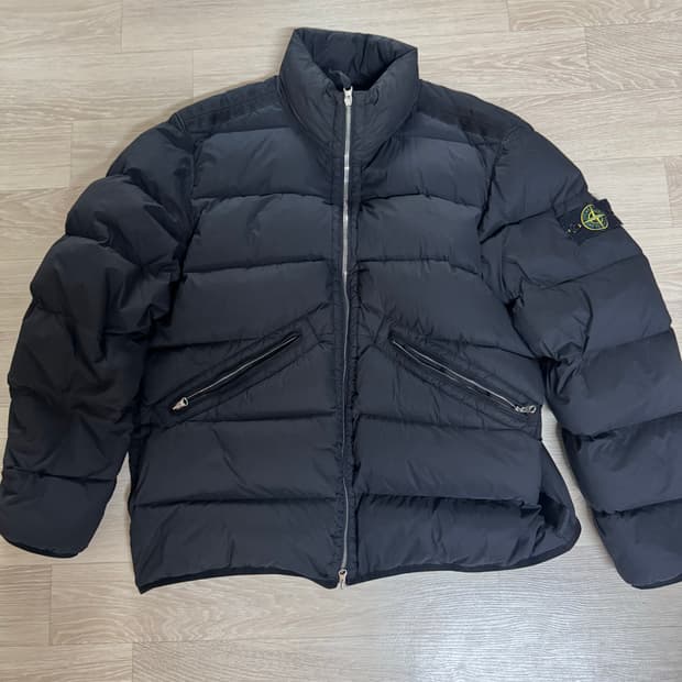 24FW XXL 블랙 스톤아일랜드 심리스 터널 패딩