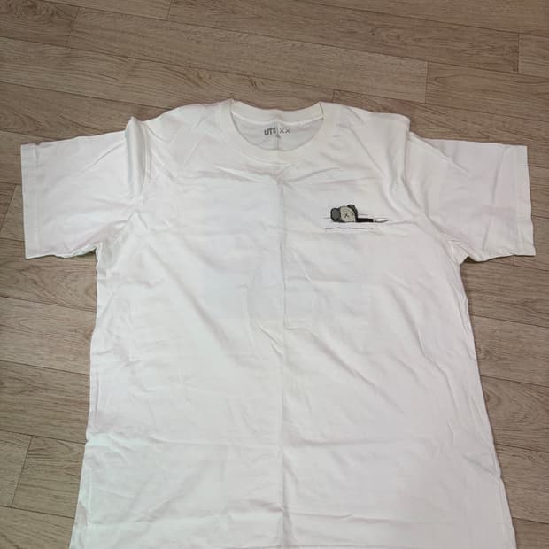 (XL) 유니클로 UT 카우스 반팔 화이트
