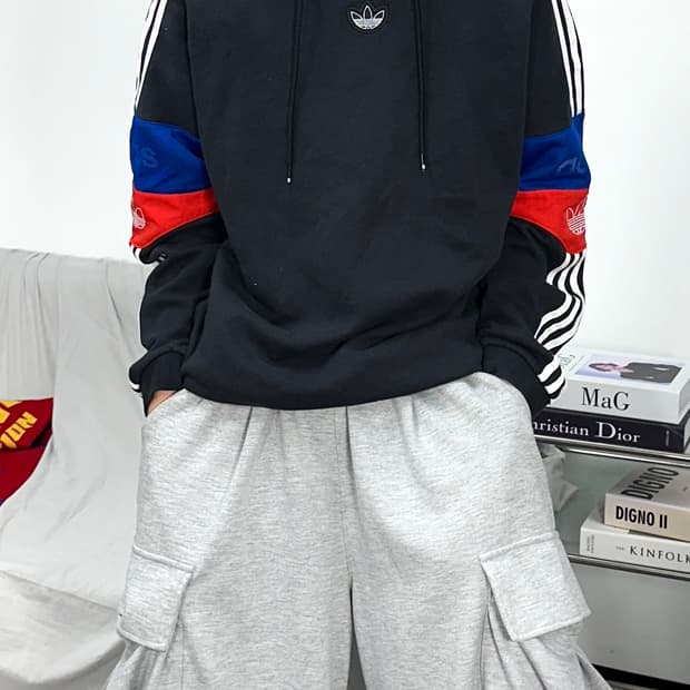 아디다스 블랙 TS 트레포일 후드티 M