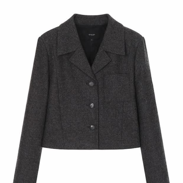 여성) 온앤온 아웃포켓 크롭 자켓 챠콜 싱글 버튼 미니멀 자켓 1