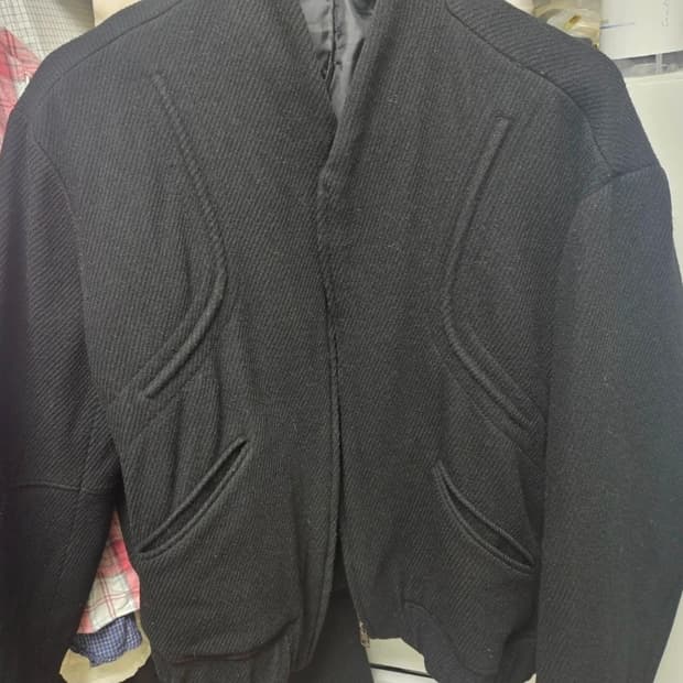 COOR 검정색 울 혼방 자켓