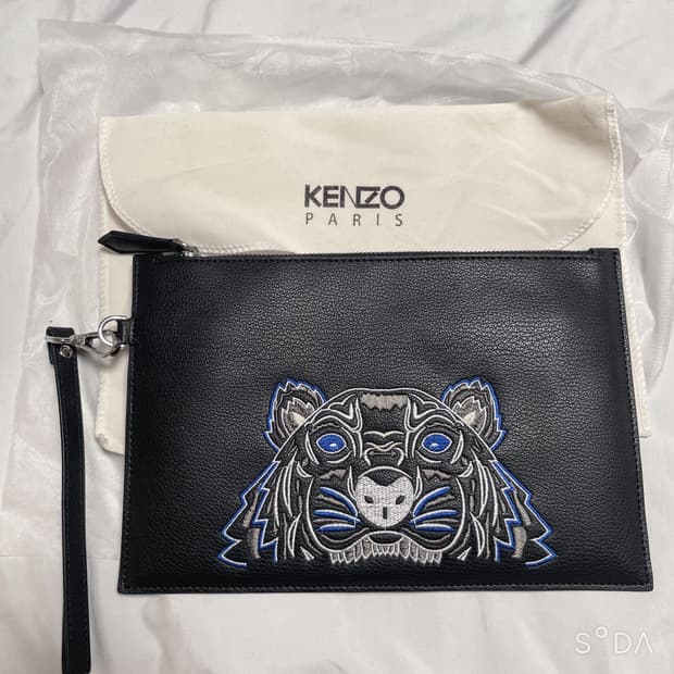 KENZO 겐조 블랙 타이거 클러치 백