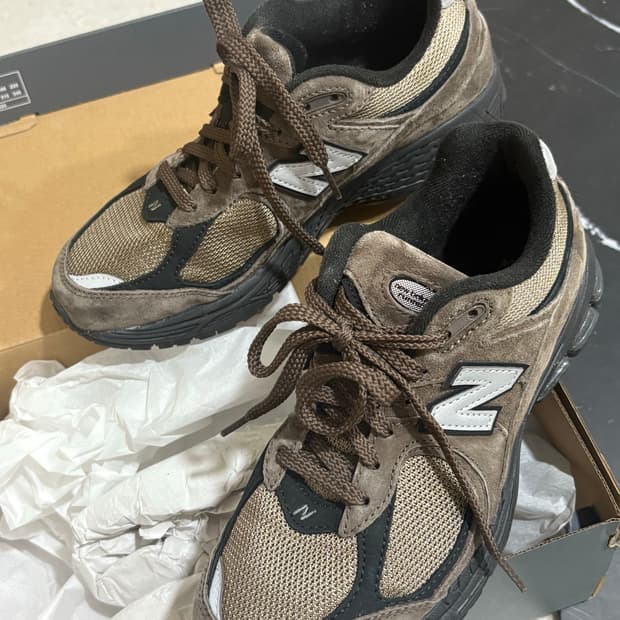 뉴발란스2002r 브라운블랙
