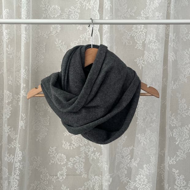 띠어리 theory 스누드 머플러 차콜 그레이