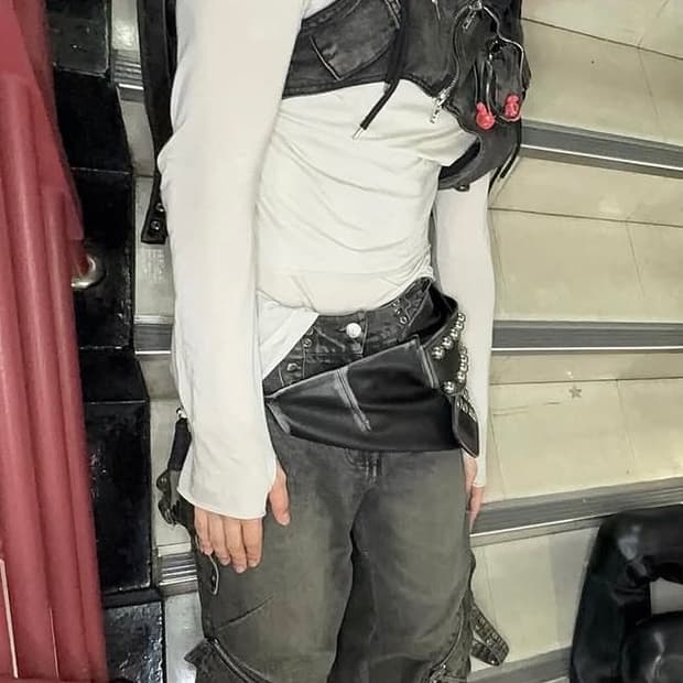 코르티스 제임스 착용 nofaith studios cargo pants