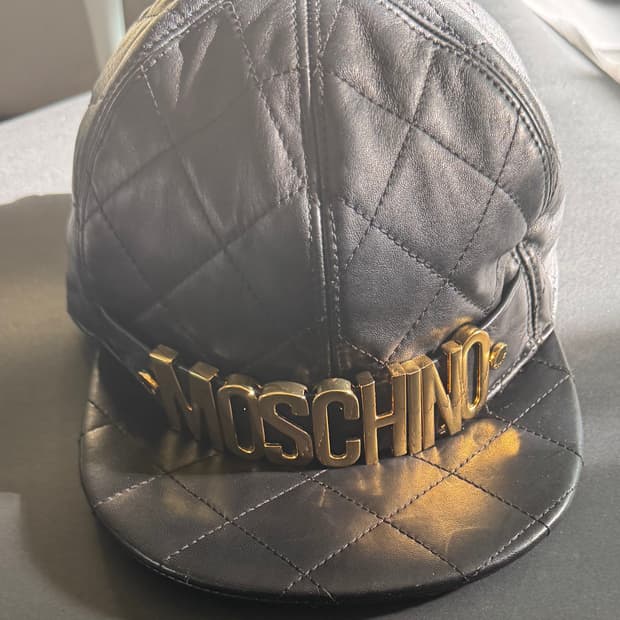 moschino 퀼팅백 캡
