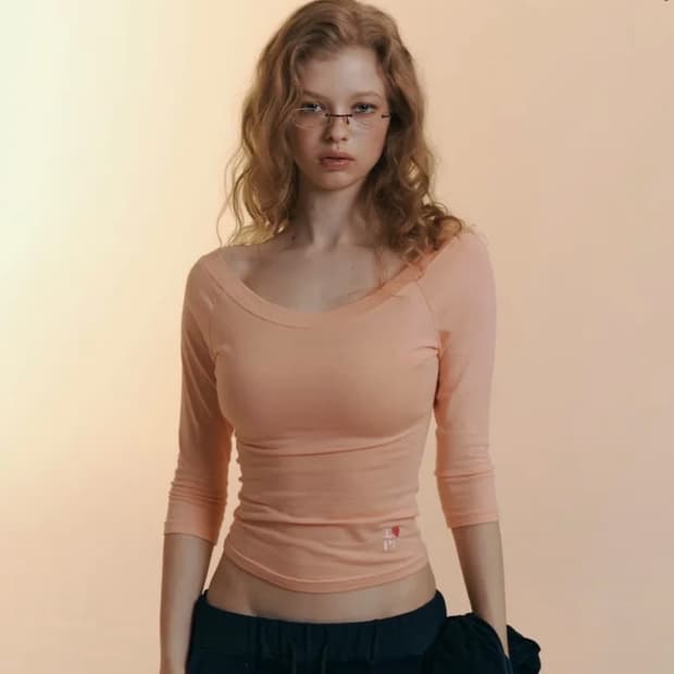 플노팔 오프숄더 피치