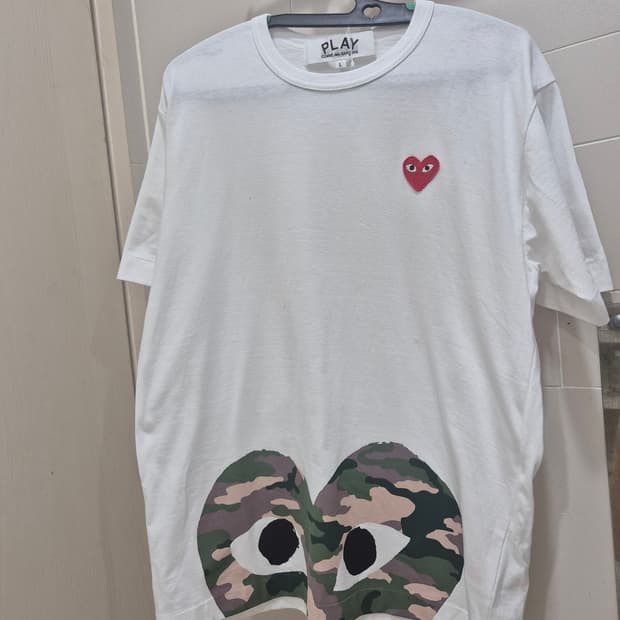 Comme Des Garçons Play(꼼데가르송 플레이)
하트 패치