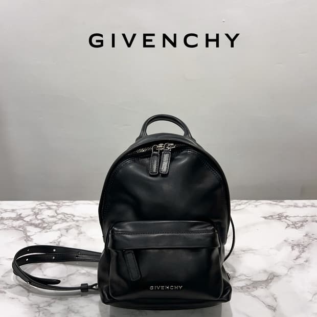 GIVENCHY 지방시 미니 백팩