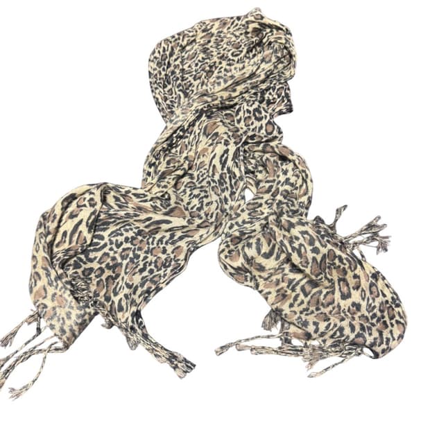 Leopard design muffler