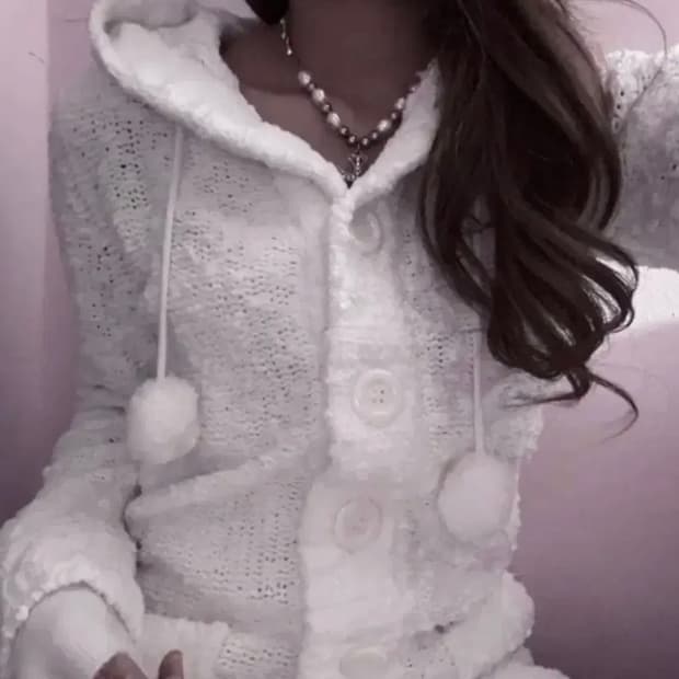 화이트 폼폼이 니트 원피스 로걀 달천 갸루 stc 진리 베이비베아