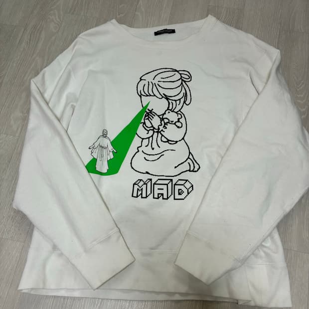 Undercover mad angel 맨투맨