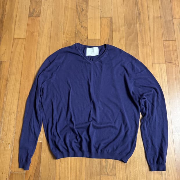 강정석 브이넥 니트 퍼플