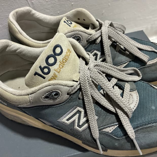 뉴발란스 1600 프리미엄 빈티지 판매합니다.