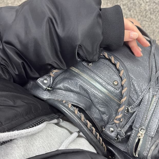 발렌시아가 시티백 모터백 미디움 그레이