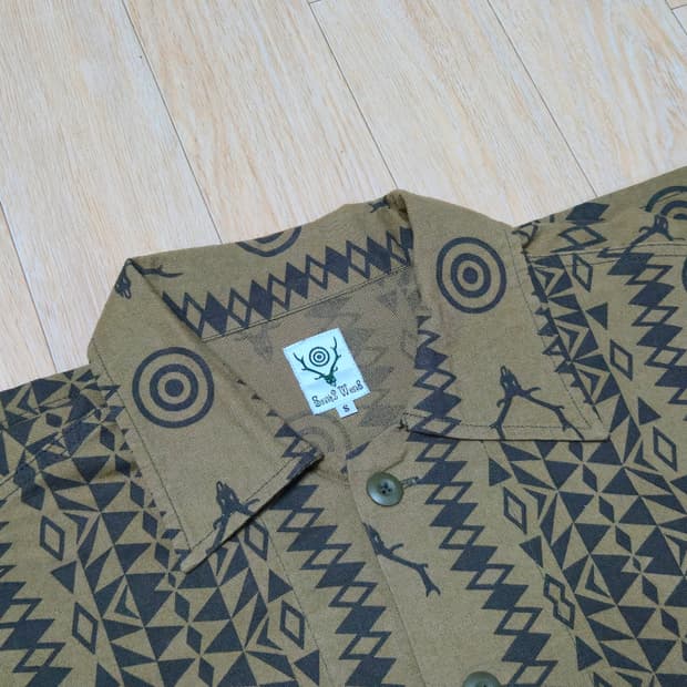 South2 West8 카키 헌팅 셔츠 자켓