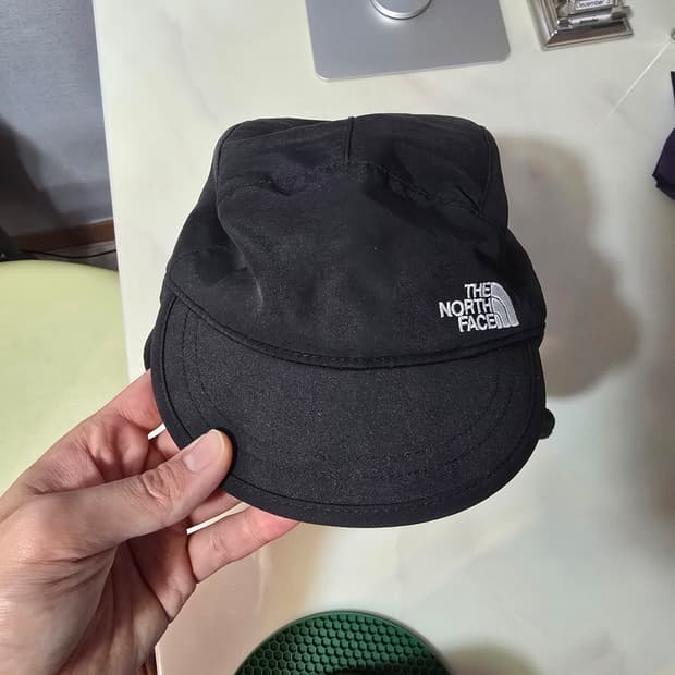 노스페이스 이어머프캡