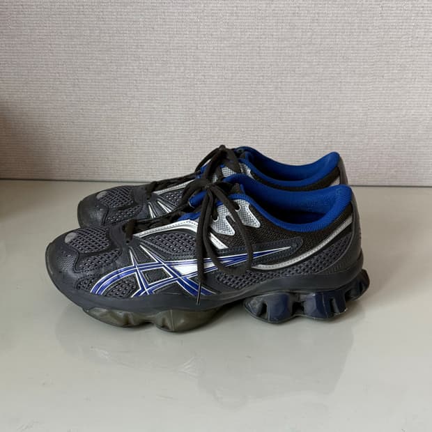 아식스 키코 젤 퀀텀 지엔치아 275