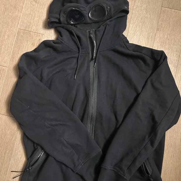 cp컴퍼니 고글 후드집업