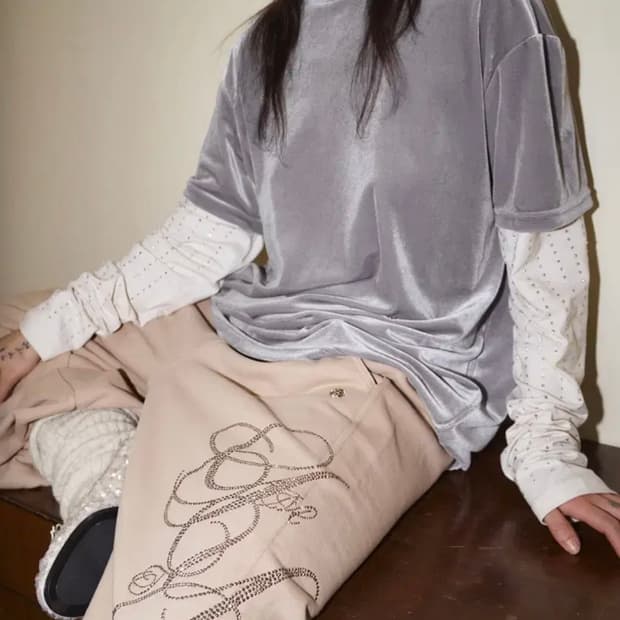 김미더영 벨벳 레이어드 티