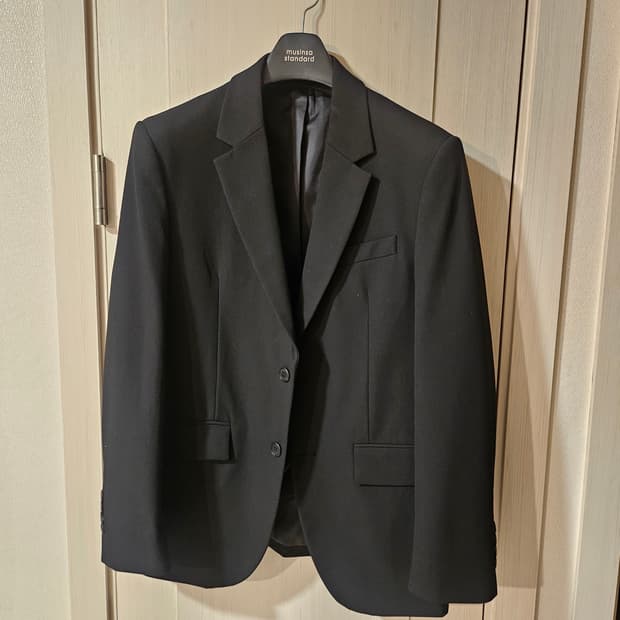 [새상품] 무신사스탠다드 - 릴렉스드 베이식 블레이저 [블랙 L]