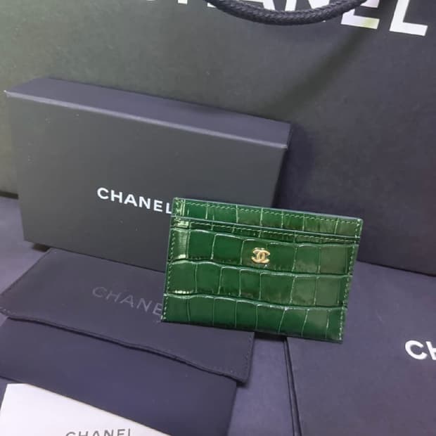 샤넬 크로커다일 카드 홀더 지갑 그린
